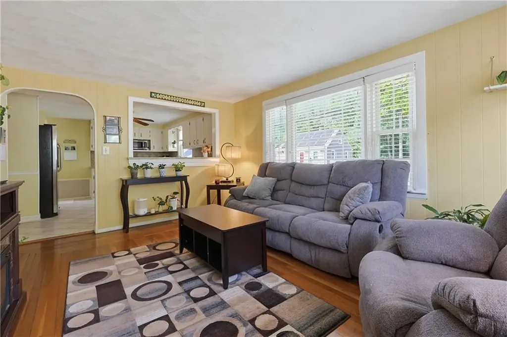 25 Hunter Drive Cumberland RI 02864