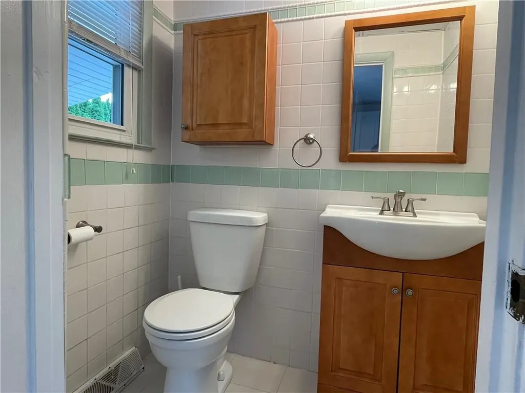 42 Dante Avenue Johnston RI 02919
