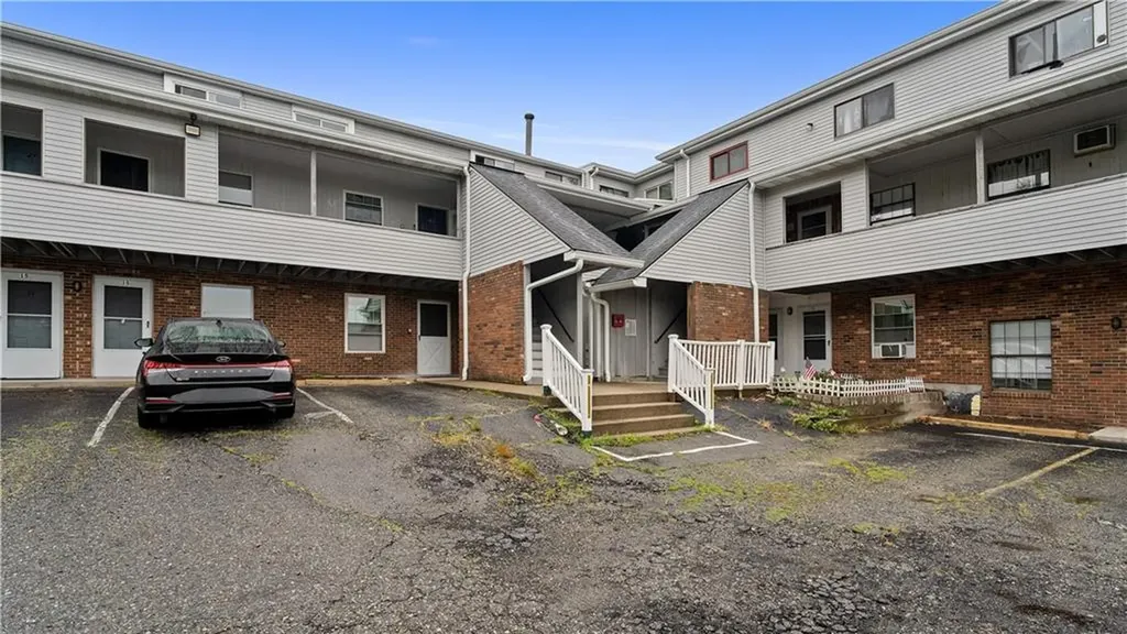 444 Woodward Road North Providence RI 02904