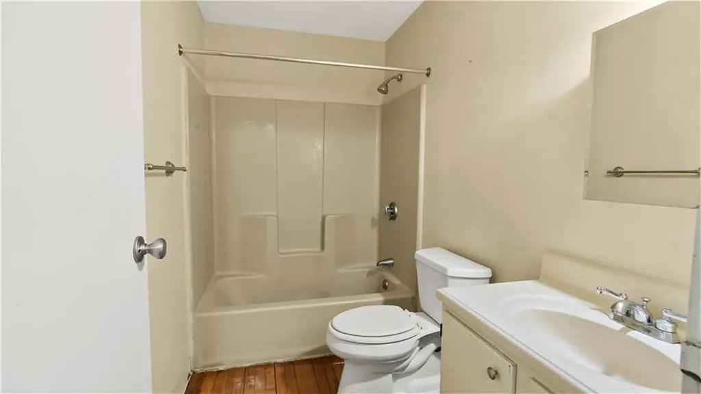 444 Woodward Road North Providence RI 02904