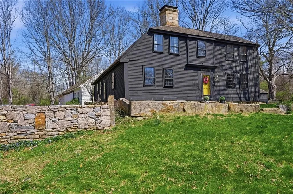 604 Pendleton Hill Road No Stonington CT 06359