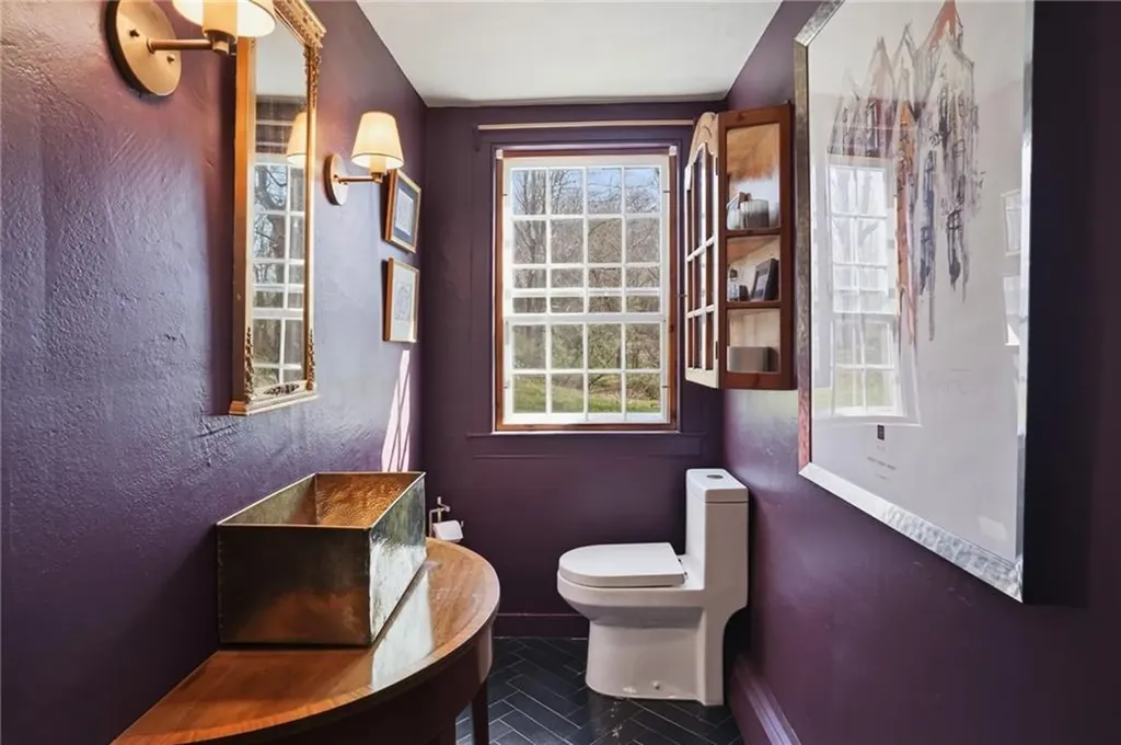 604 Pendleton Hill Road No Stonington CT 06359