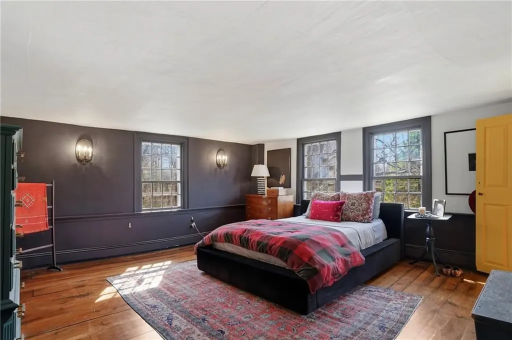 604 Pendleton Hill Road No Stonington CT 06359