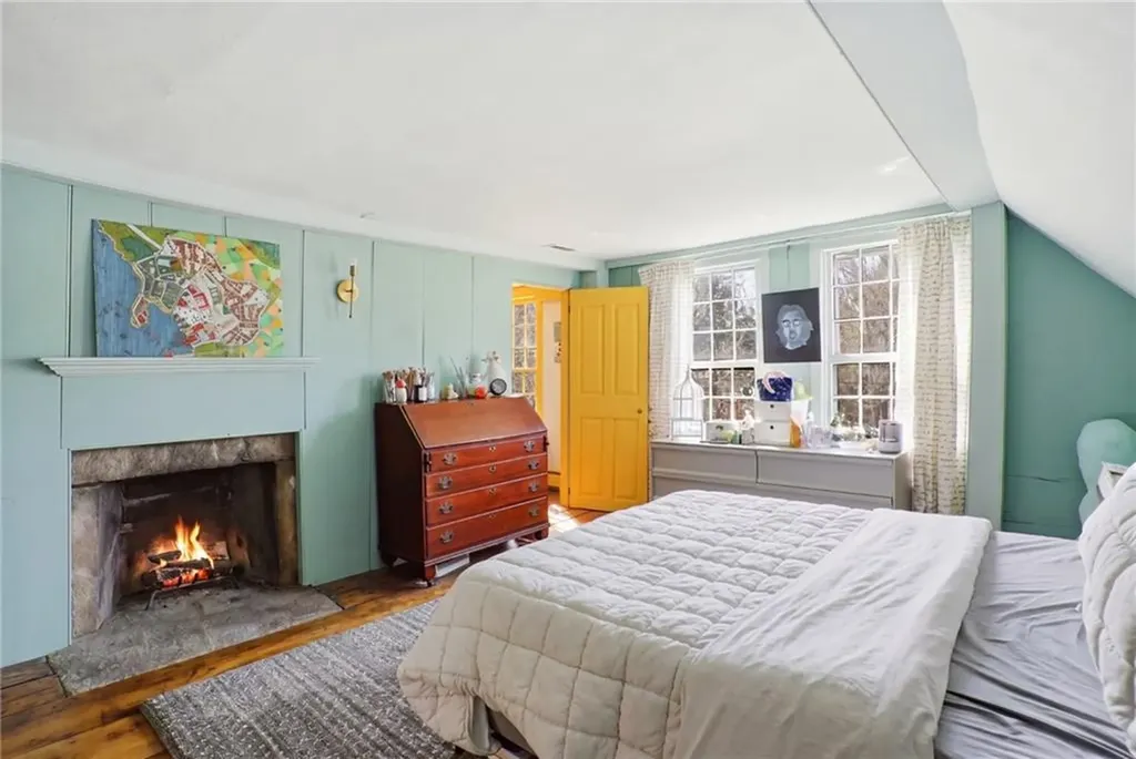 604 Pendleton Hill Road No Stonington CT 06359