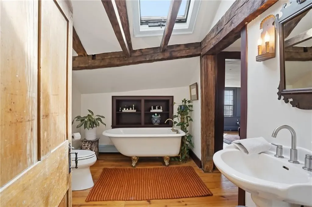 604 Pendleton Hill Road No Stonington CT 06359