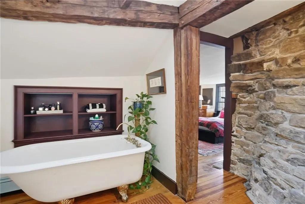 604 Pendleton Hill Road No Stonington CT 06359