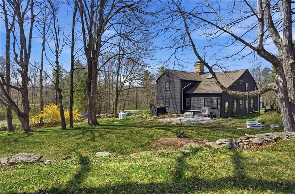 604 Pendleton Hill Road No Stonington CT 06359
