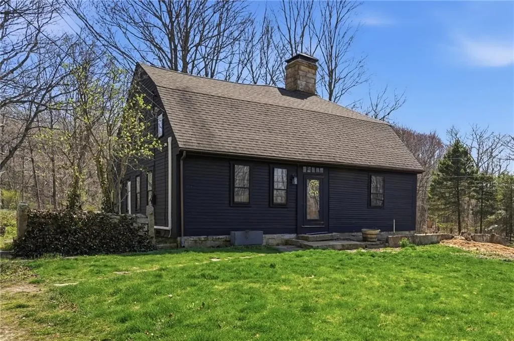 604 Pendleton Hill Road No Stonington CT 06359