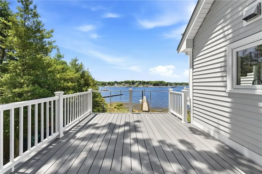 197 Grand View Drive Warwick RI 02886