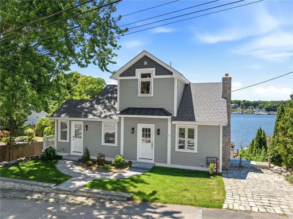 197 Grand View Drive Warwick RI 02886