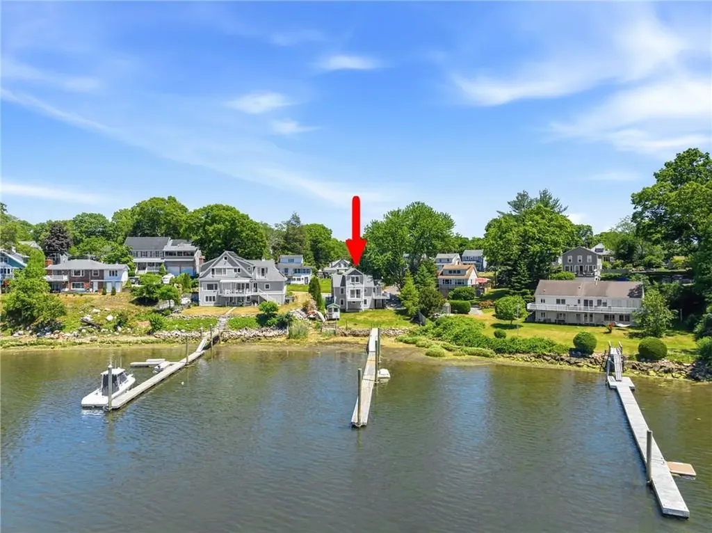 197 Grand View Drive Warwick RI 02886