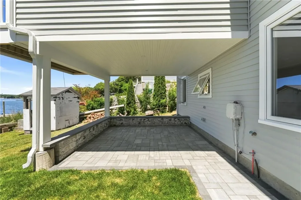 197 Grand View Drive Warwick RI 02886