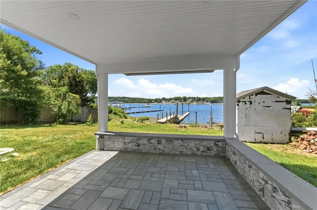 197 Grand View Drive Warwick RI 02886