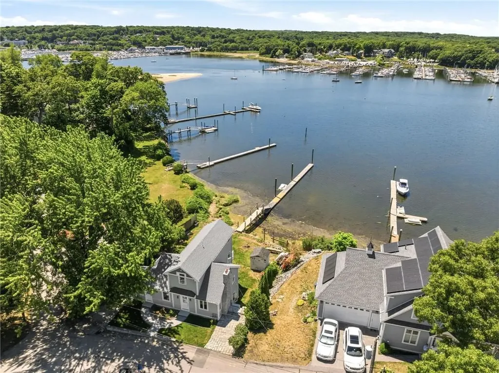 197 Grand View Drive Warwick RI 02886