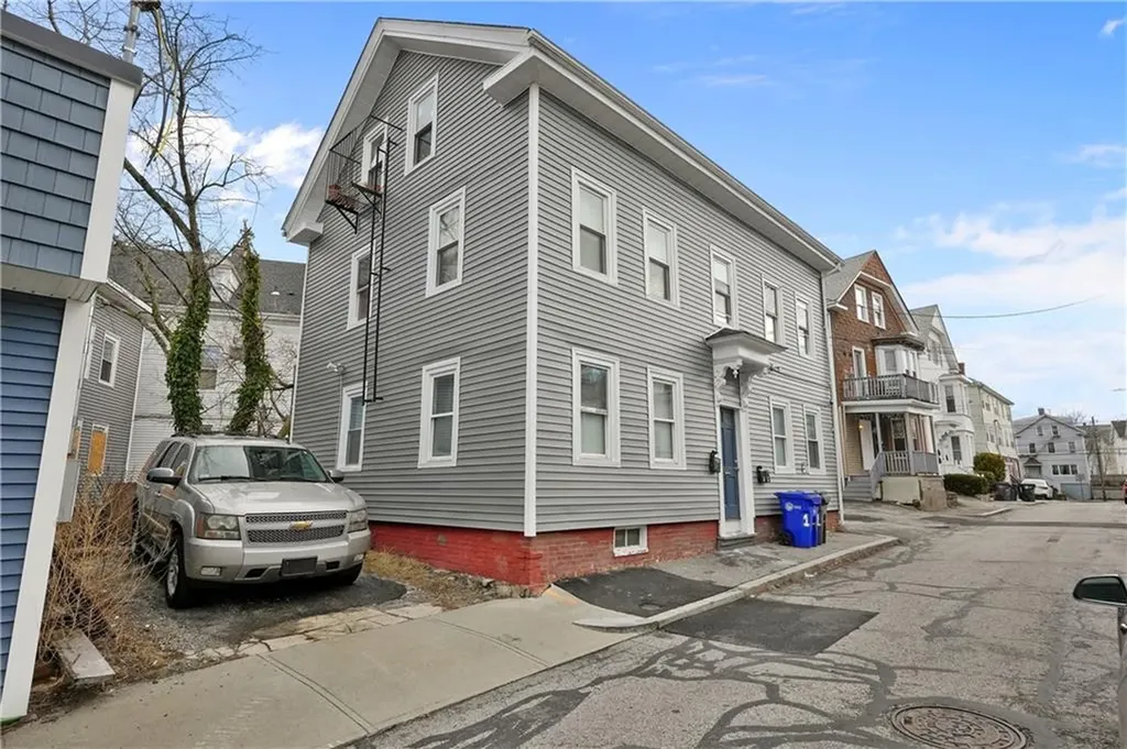2 Young Avenue Providence RI 02908