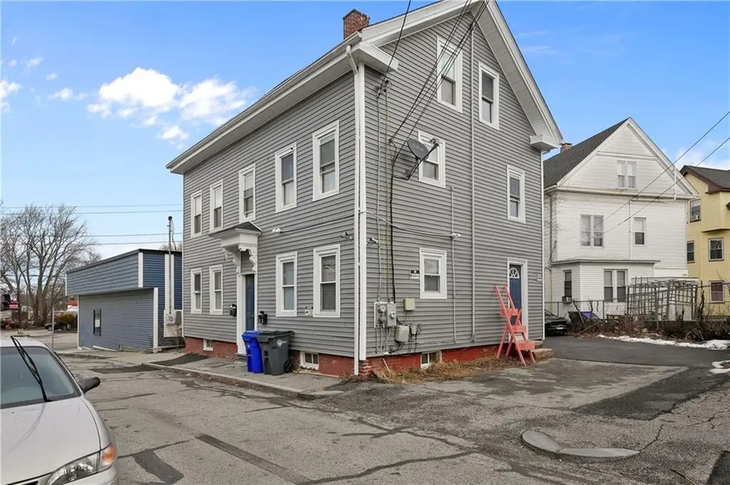 2 Young Avenue Providence RI 02908