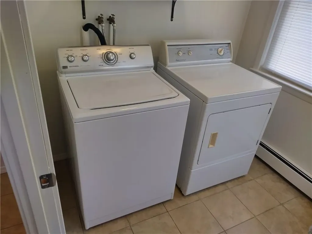 1564 Main Street West Warwick RI 02893