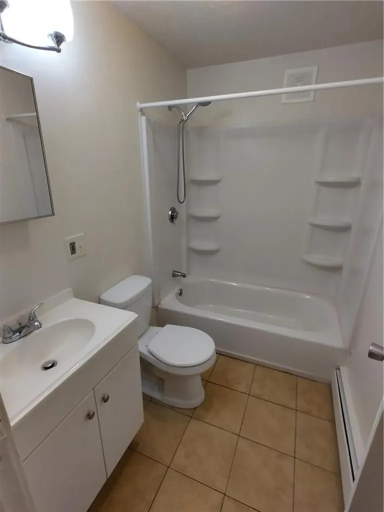 1564 Main Street West Warwick RI 02893