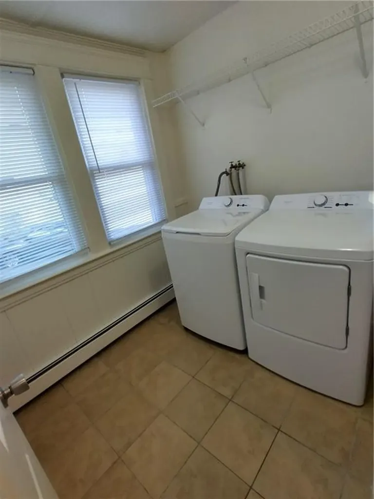 1564 Main Street West Warwick RI 02893