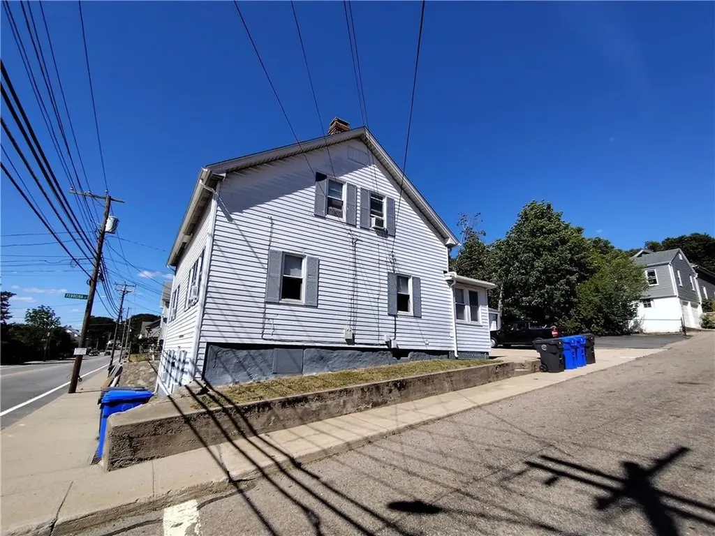 1564 Main Street West Warwick RI 02893