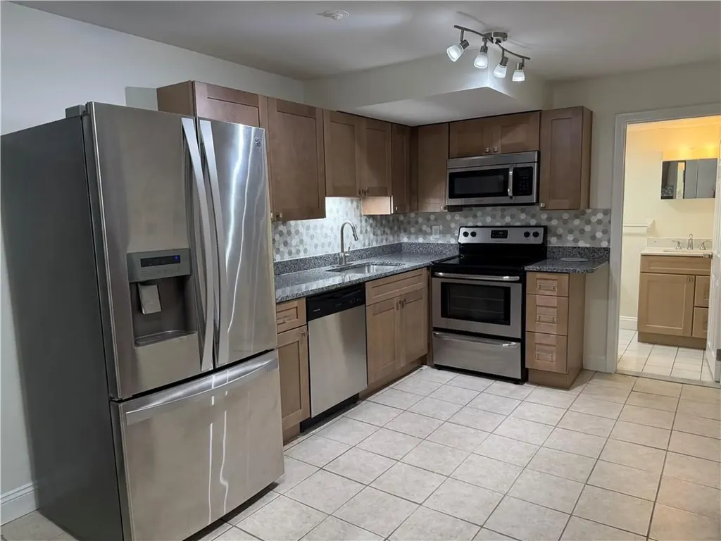 1190 Charles Street North Providence RI 02904
