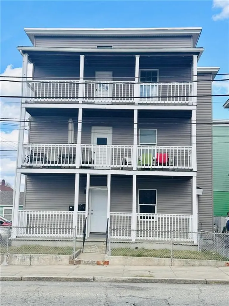 518 Privilege Street Woonsocket RI 02895