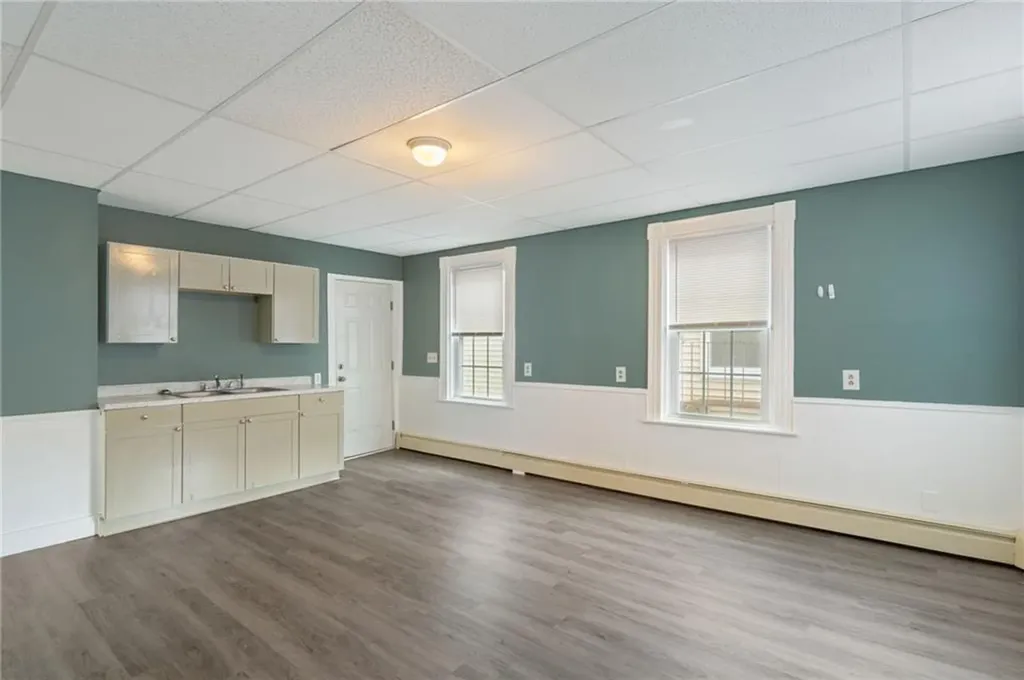 518 Privilege Street Woonsocket RI 02895