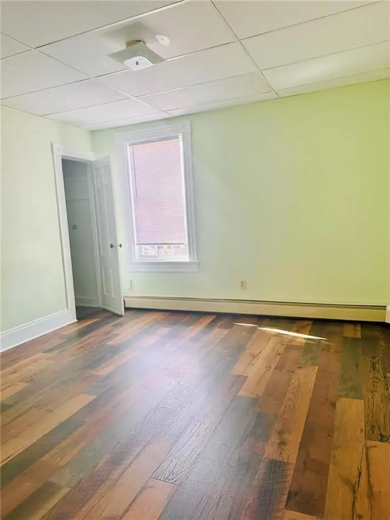 518 Privilege Street Woonsocket RI 02895