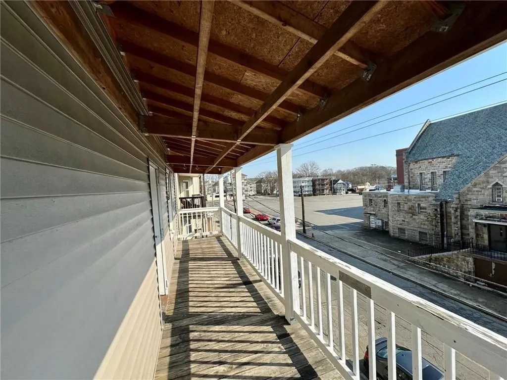 518 Privilege Street Woonsocket RI 02895