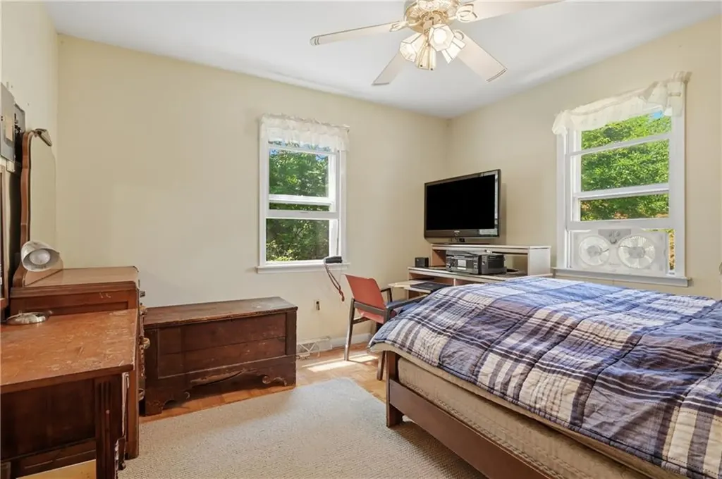 29 Yeles Lane Hopkinton RI 02873