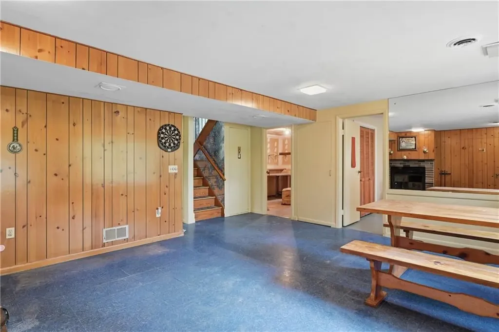 29 Yeles Lane Hopkinton RI 02873