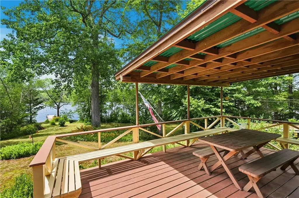 29 Yeles Lane Hopkinton RI 02873