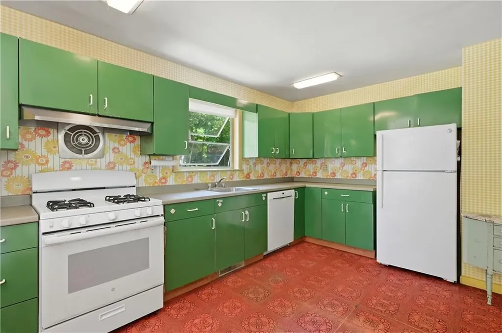 29 Yeles Lane Hopkinton RI 02873