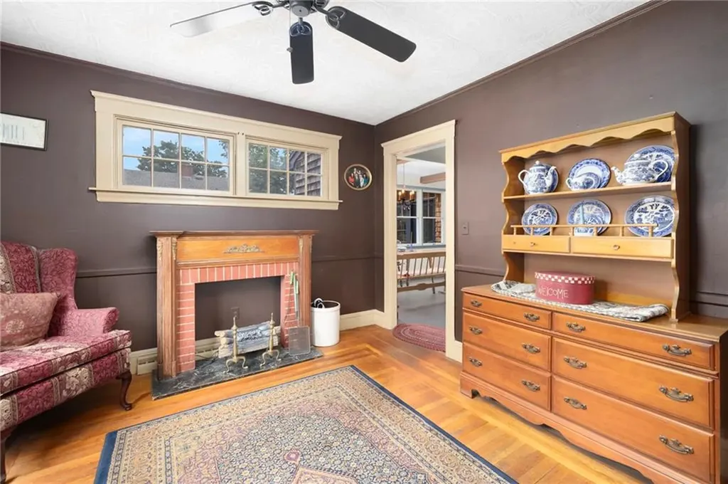 11 Coombs Street East Providence RI 02916