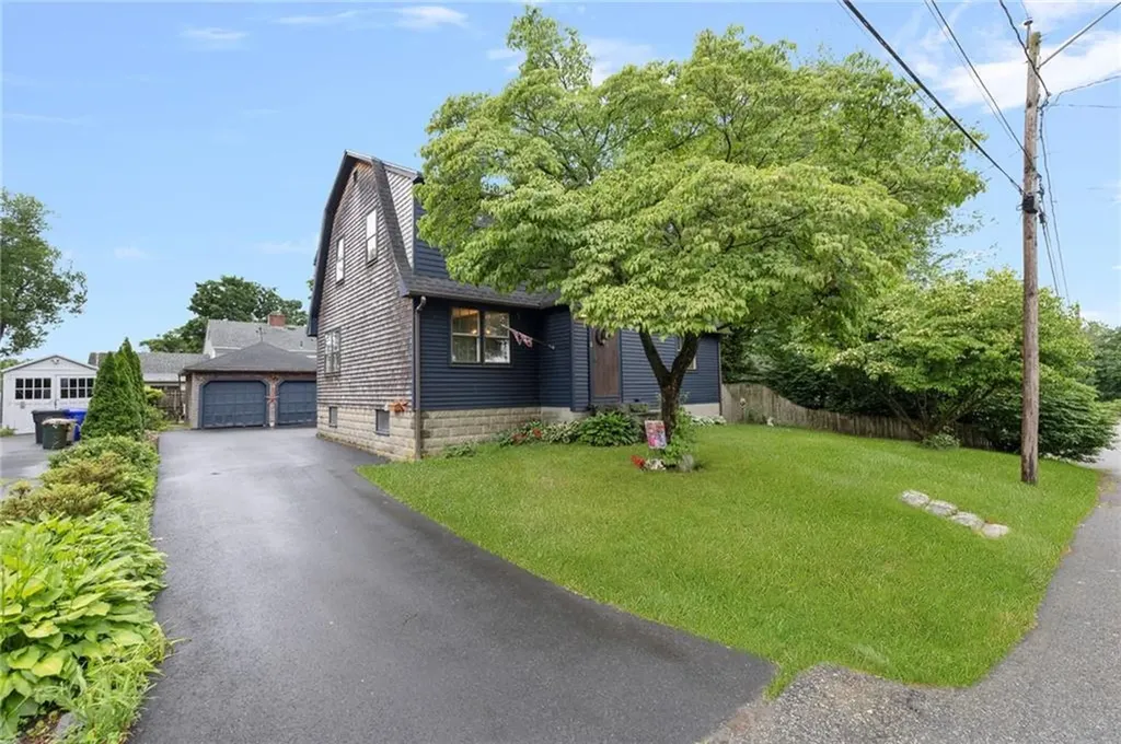 11 Coombs Street East Providence RI 02916