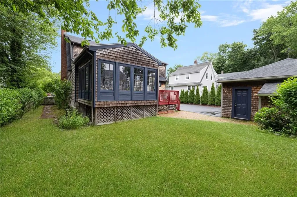 11 Coombs Street East Providence RI 02916