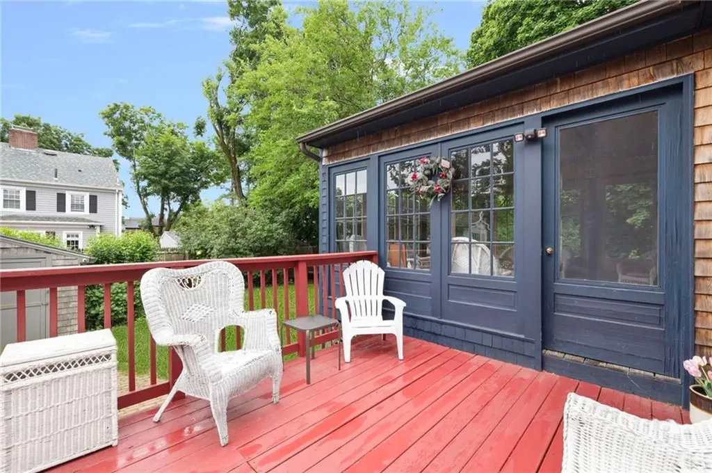 11 Coombs Street East Providence RI 02916