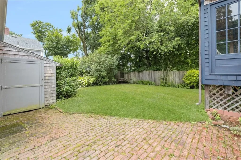 11 Coombs Street East Providence RI 02916