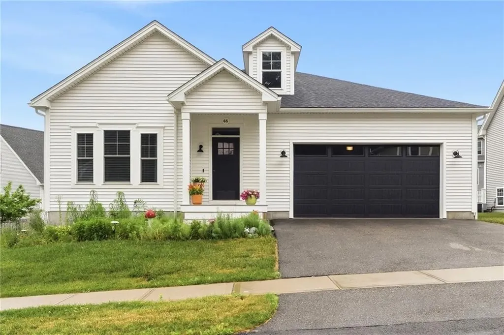 46 Somerset Circle North Kingstown RI 02852