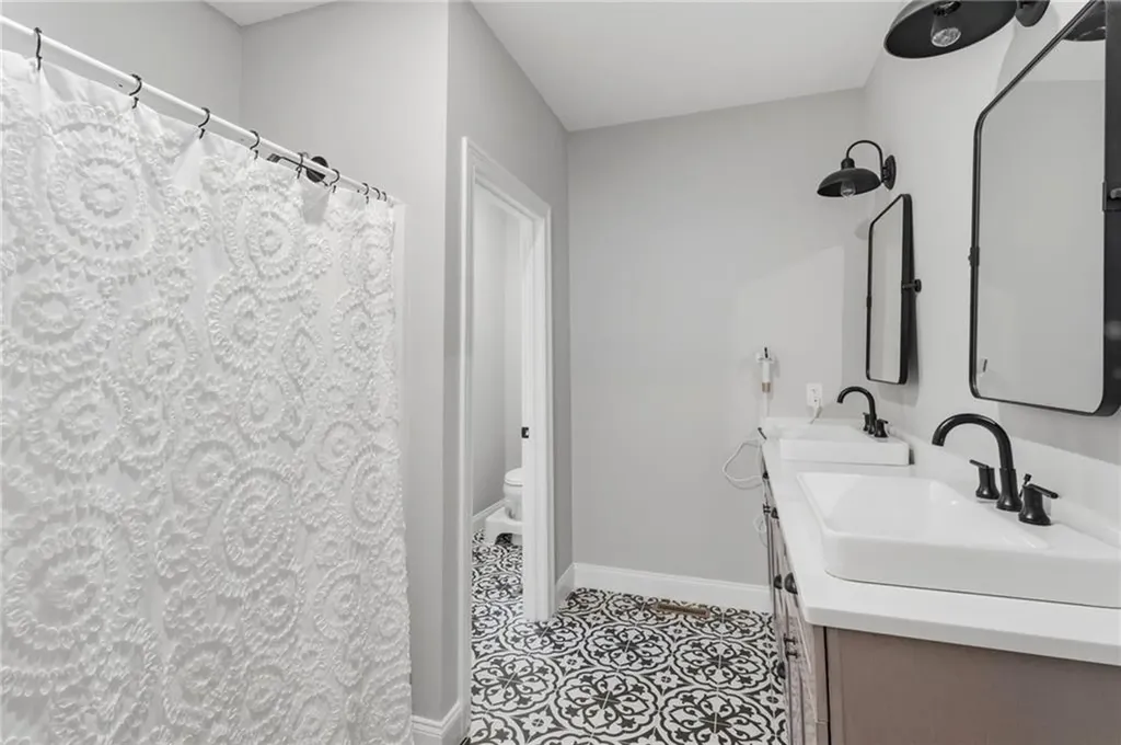 46 Somerset Circle North Kingstown RI 02852