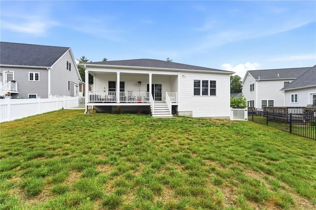 46 Somerset Circle North Kingstown RI 02852