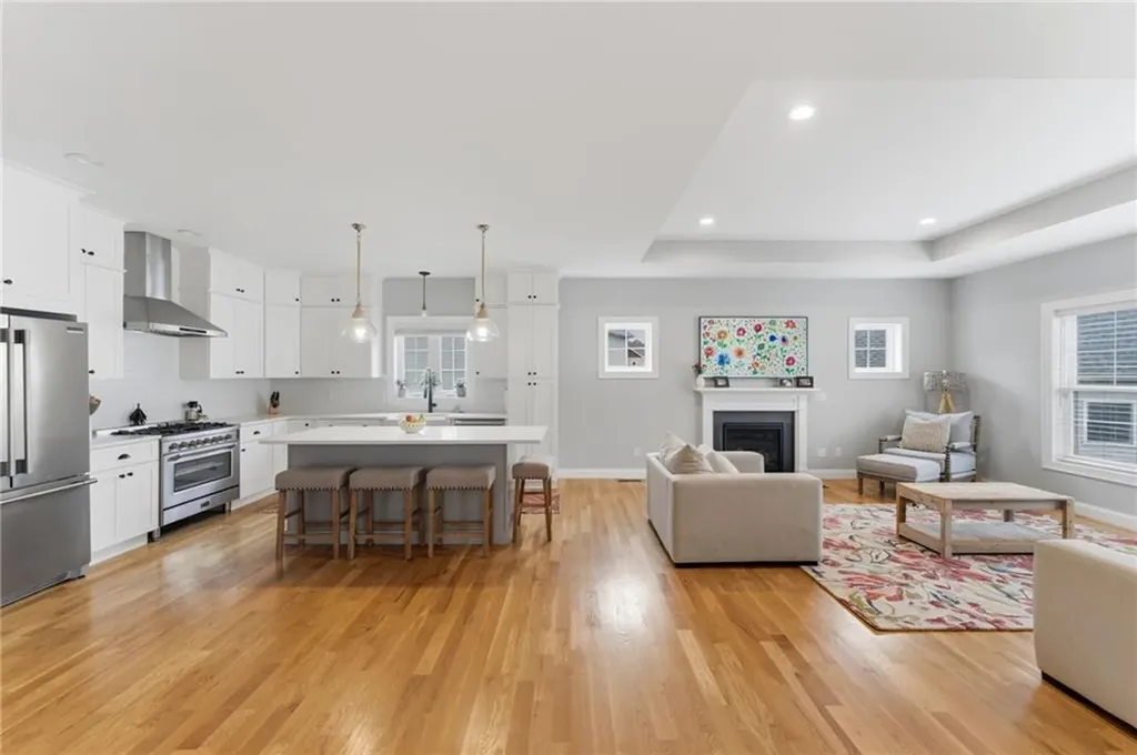 46 Somerset Circle North Kingstown RI 02852