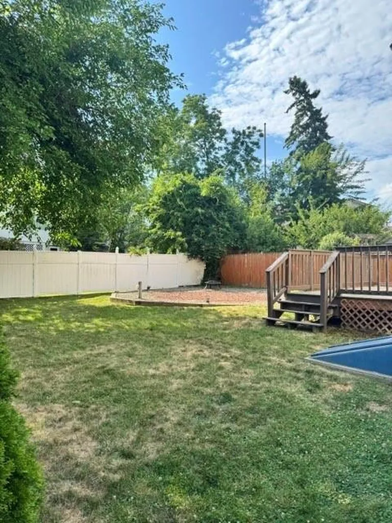 44 Lark Avenue Cranston RI 02920