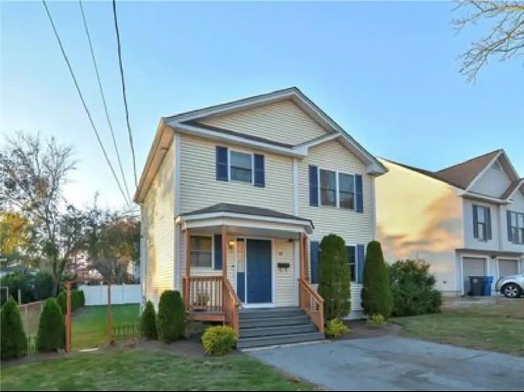 44 Lark Avenue Cranston RI 02920