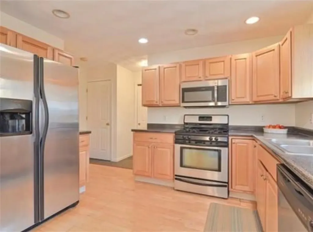 44 Lark Avenue Cranston RI 02920