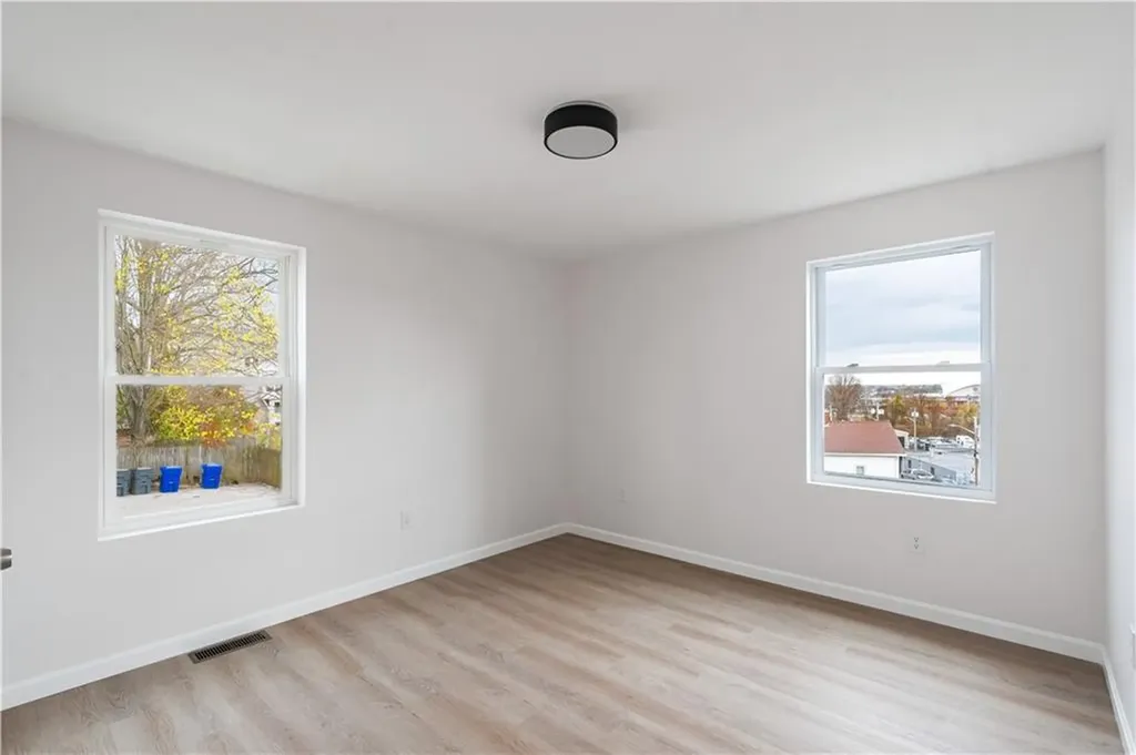 39 Douglas Avenue Providence RI 02908