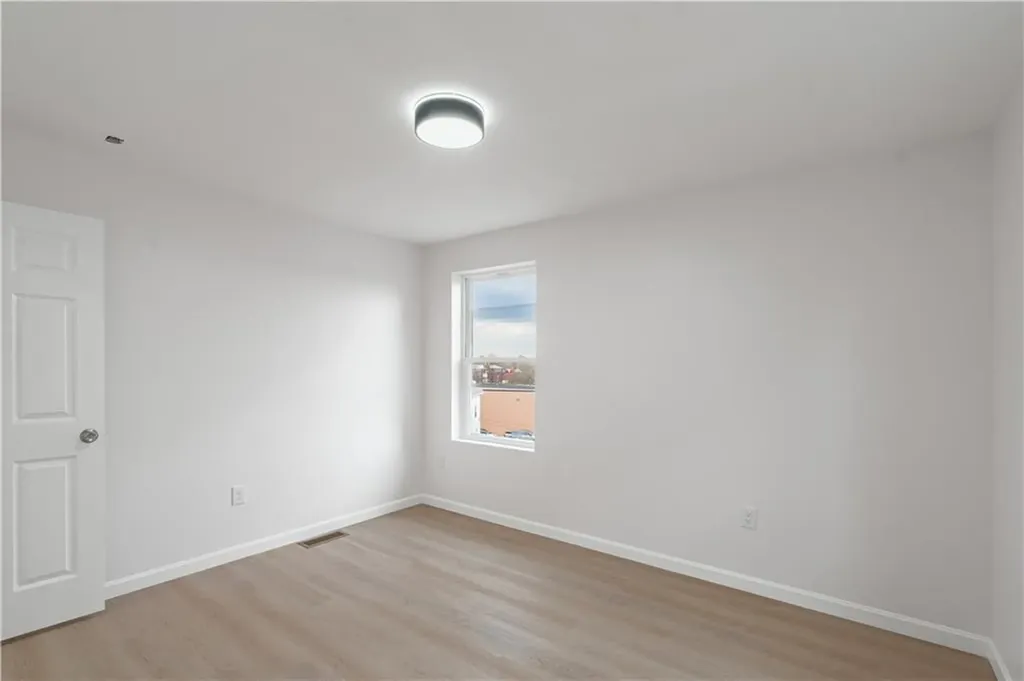39 Douglas Avenue Providence RI 02908