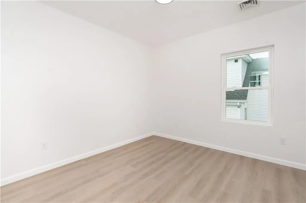 39 Douglas Avenue Providence RI 02908