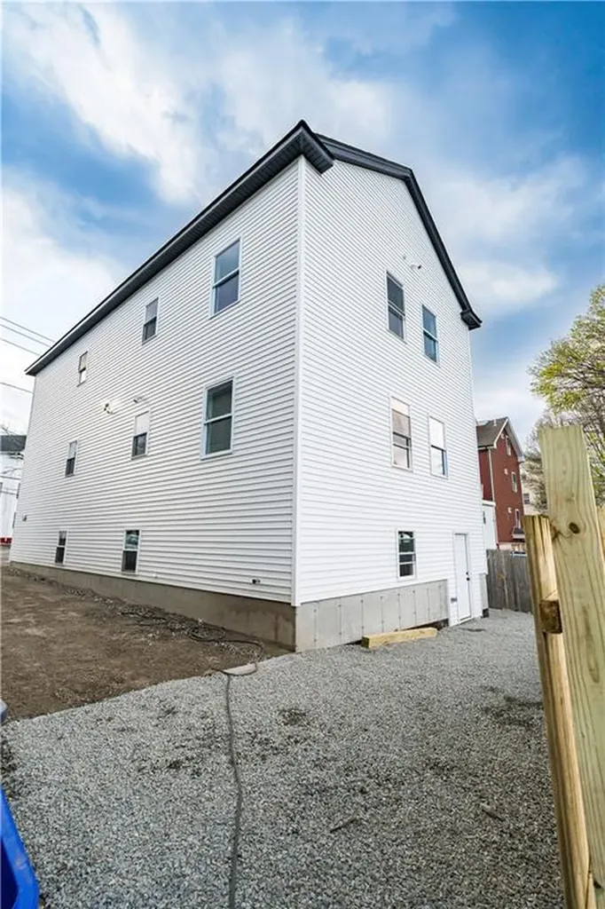 39 Douglas Avenue Providence RI 02908