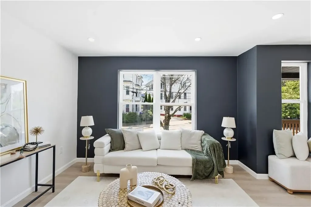 39 Douglas Avenue Providence RI 02908